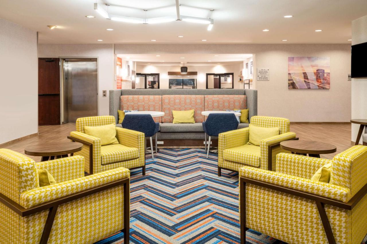 Hampton Inn By Hilton Irvine East - Lake Forest Exterior photo